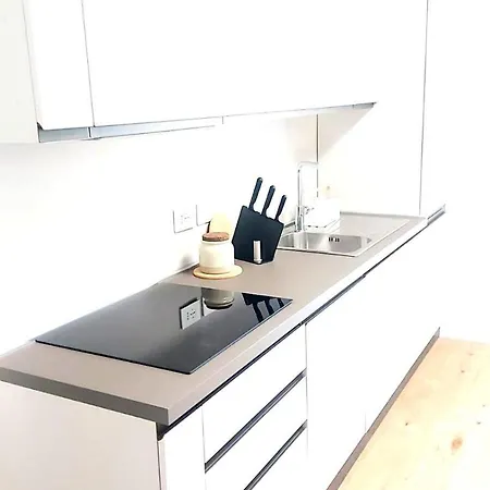 Queen Silvia Apartment *